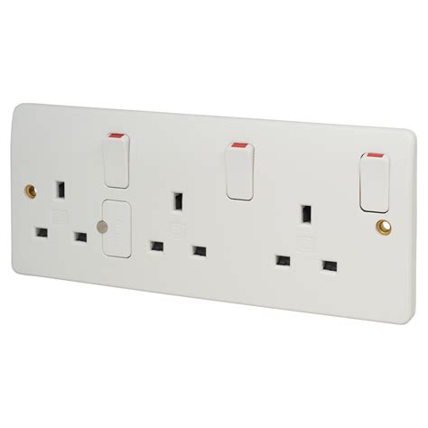 three gang wall socket